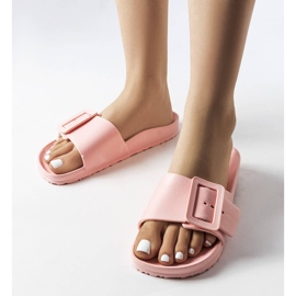 Chanclas de goma rosas con hebilla de Nelm 1
