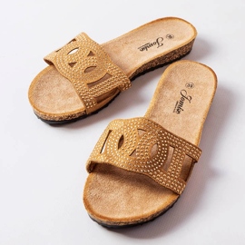 Chanclas marrones decoradas con chorros Lagacé marrón 2
