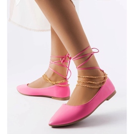 Bailarinas rosas con hebilla decorativa de Donat rosado 1