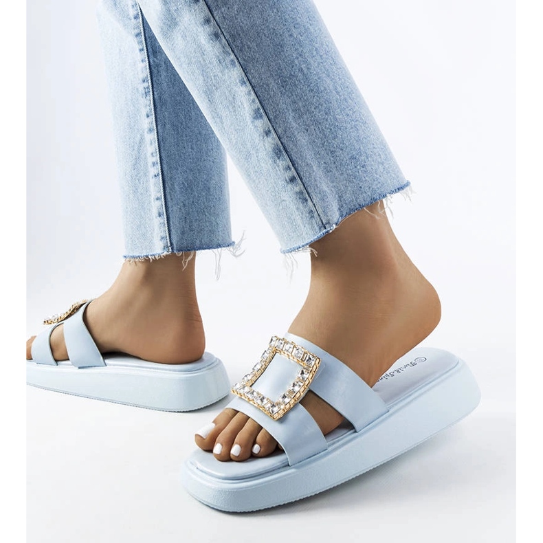 Chanclas Fusbert con strass azul 2