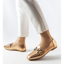 Mocasines en oro rosa con pedrería de Marechal dorado 1