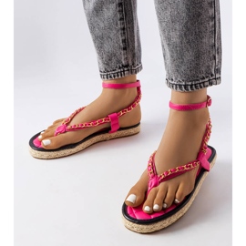 Sandalias rosas decoradas con una cadena de Varieur rosado 1