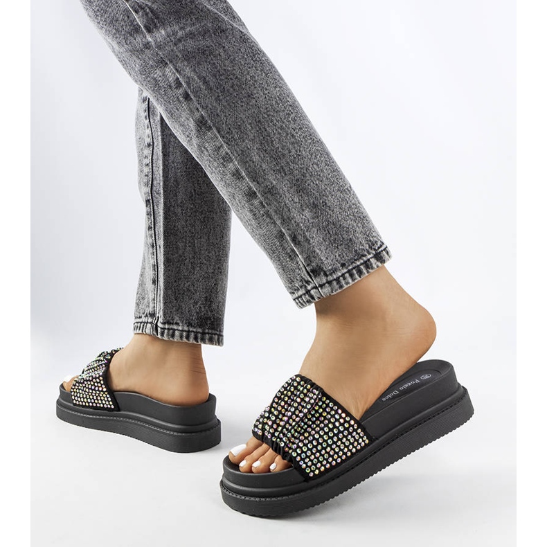 Sandalias negras en la plataforma con circonitas cúbicas de Franet negro 1 Sandalias negras en la plataforma con circonitas cúbicas de Franet negro 1