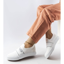 Deportivas blancas de mujer Big Star JJ274092 blanco 1