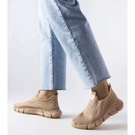 Zapatillas slip-on beige de Yellville 1