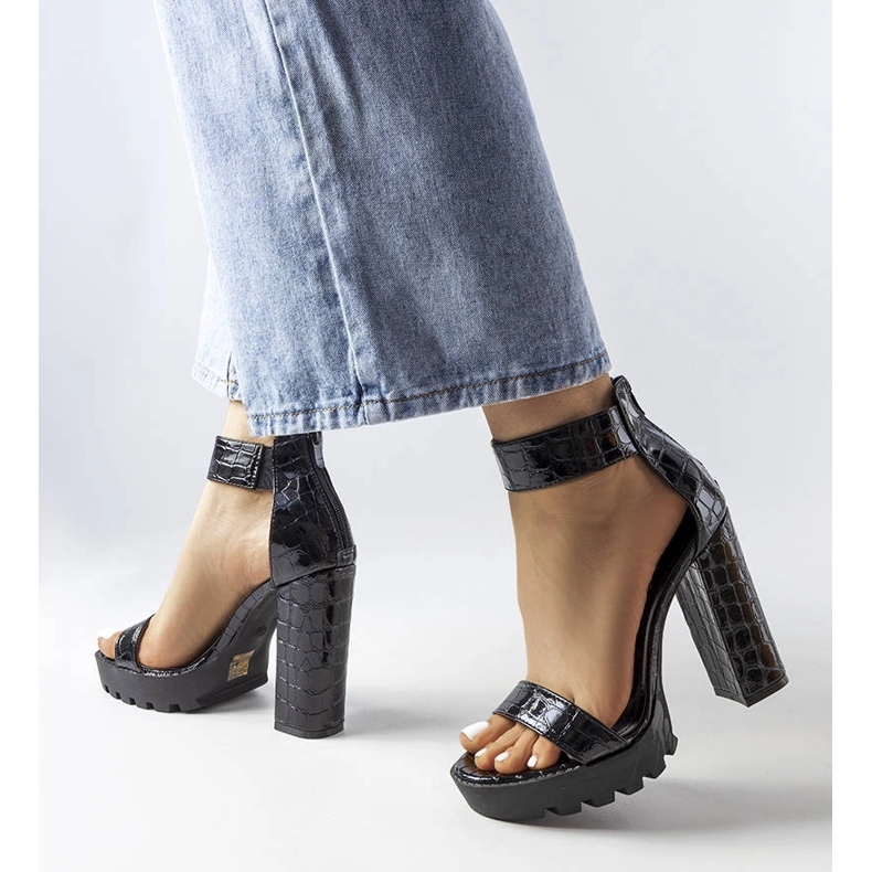 Sandalias con estampado de serpiente negras de Knoxville negro 1