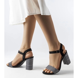 Sandalias negras decoradas con hilo de plata Aurelita negro 1 Sandalias negras decoradas con hilo de plata Aurelita negro 1