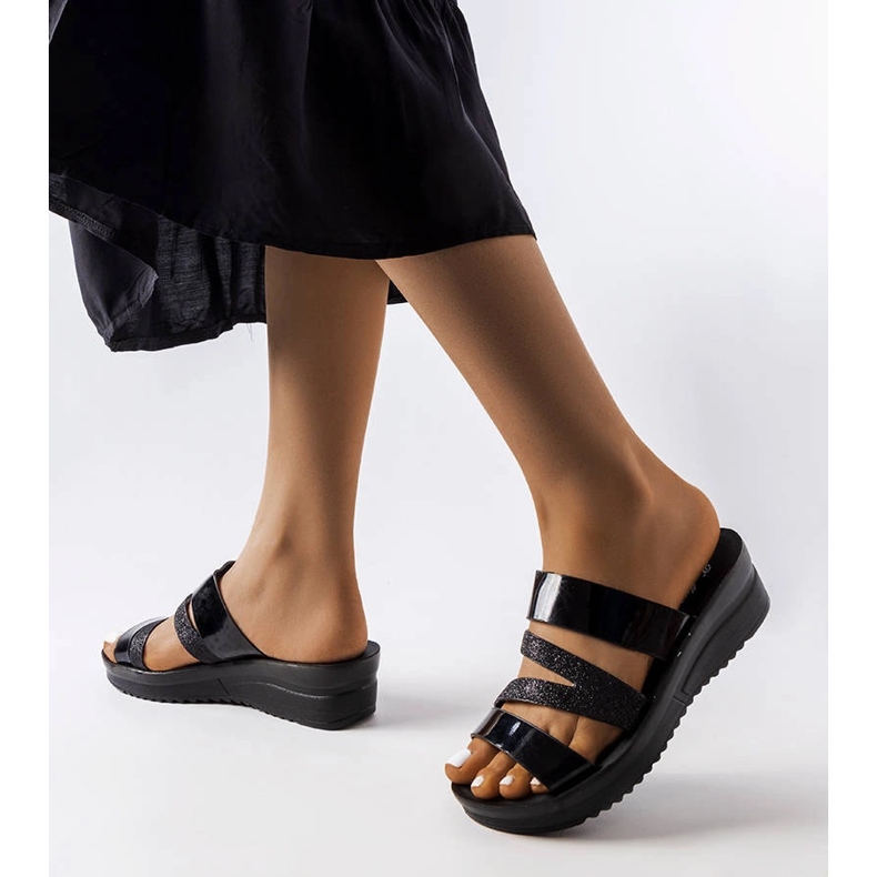 Pantuflas negras brillantes de Loli negro 1