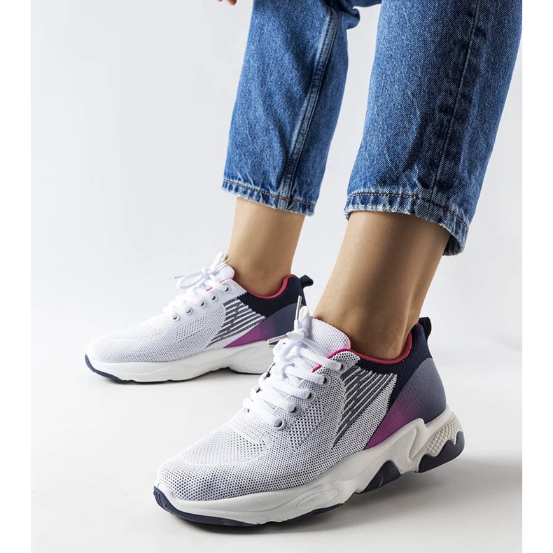 Deportivas blancas y azul marino de Galatee blanco 1