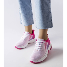 Zapatillas blancas y rosas de Genet. blanco 1