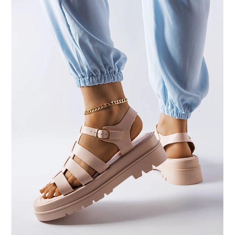 Sandalias beige con suela tract de Saidi 2