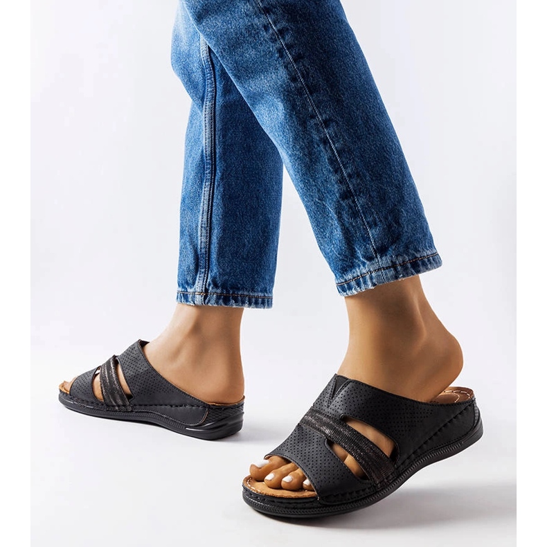 Sandalias de cuña ligera negras de Oliwia negro 1