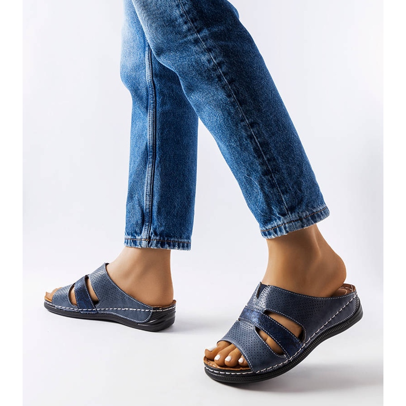 Pantuflas de cuña claras azules de Oliwia 1 Pantuflas de cuña claras azules de Oliwia 1