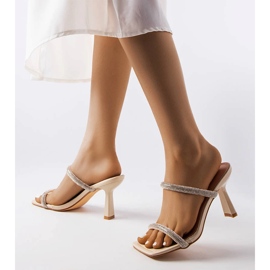 Sandalias de tacón beige de Evelina 2 Sandalias de tacón beige de Evelina 2