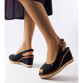 Alpargatas cuña negras de Lalia negro 2