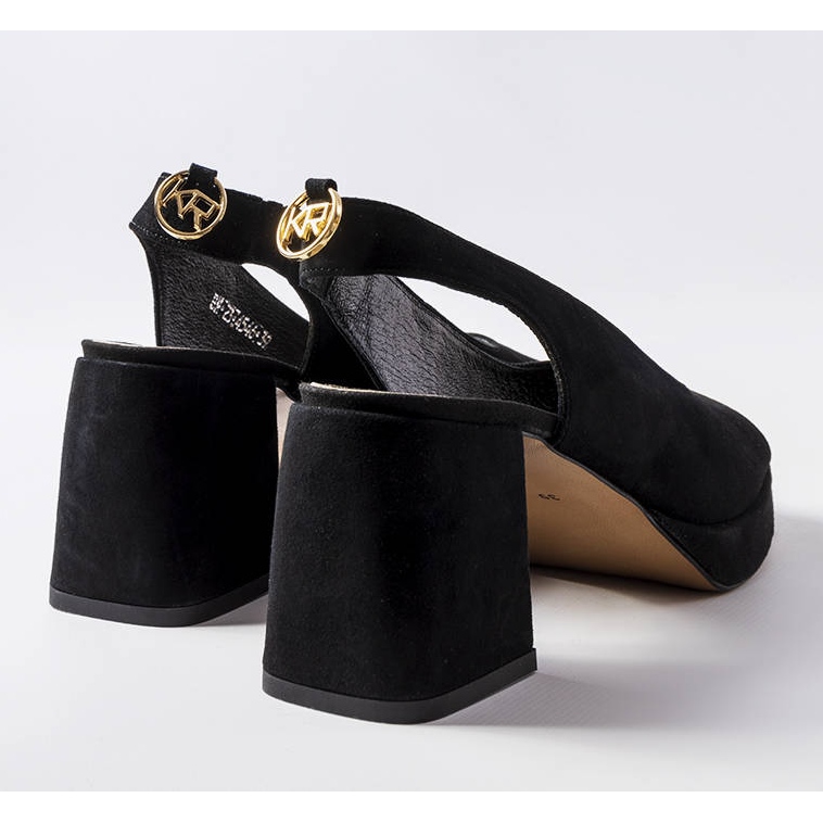 Sandalias negras de terciopelo de Karino. negro 1