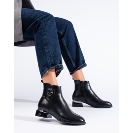 Botas planas elegantes negras de Vinceza negro 1