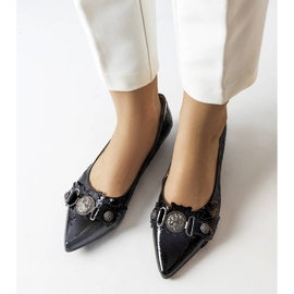Zapatos negros de tacón bajo de Siciliano 3