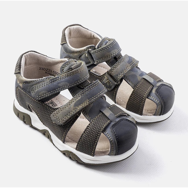 Sandalias verdes con plantilla de piel de Millard 1