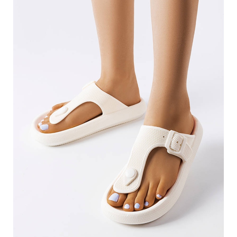 Chanclas blancas de Moretti blanco 1 Chanclas blancas de Moretti blanco 1