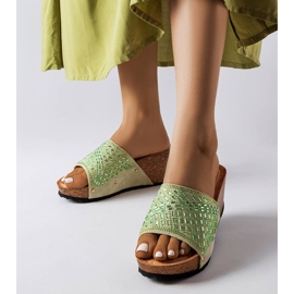 Sandalias con cuña de strass verdes de Guymon 1