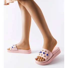 Chanclas rosa decoradas de Montesarchio 2