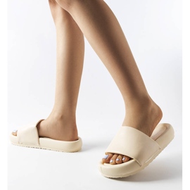 Chanclas beige con plataforma de Franco 2 Chanclas beige con plataforma de Franco 2