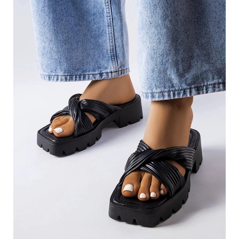 Chanclas Dubé negras con suela tractor negro 1