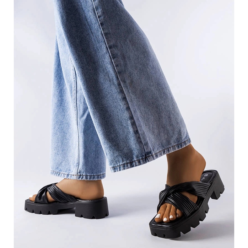 Chanclas Dubé negras con suela tractor negro 2