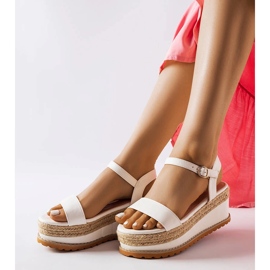 Sandalias blancas con cuña de Access blanco 1