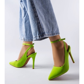Zapatos de tacón verdes de Luce 1