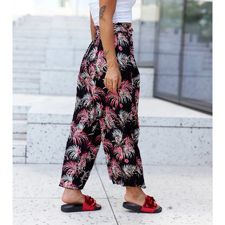 Chanclas rojas con parte superior decorativa de Caggio rojo 1 Chanclas rojas con parte superior decorativa de Caggio rojo 1