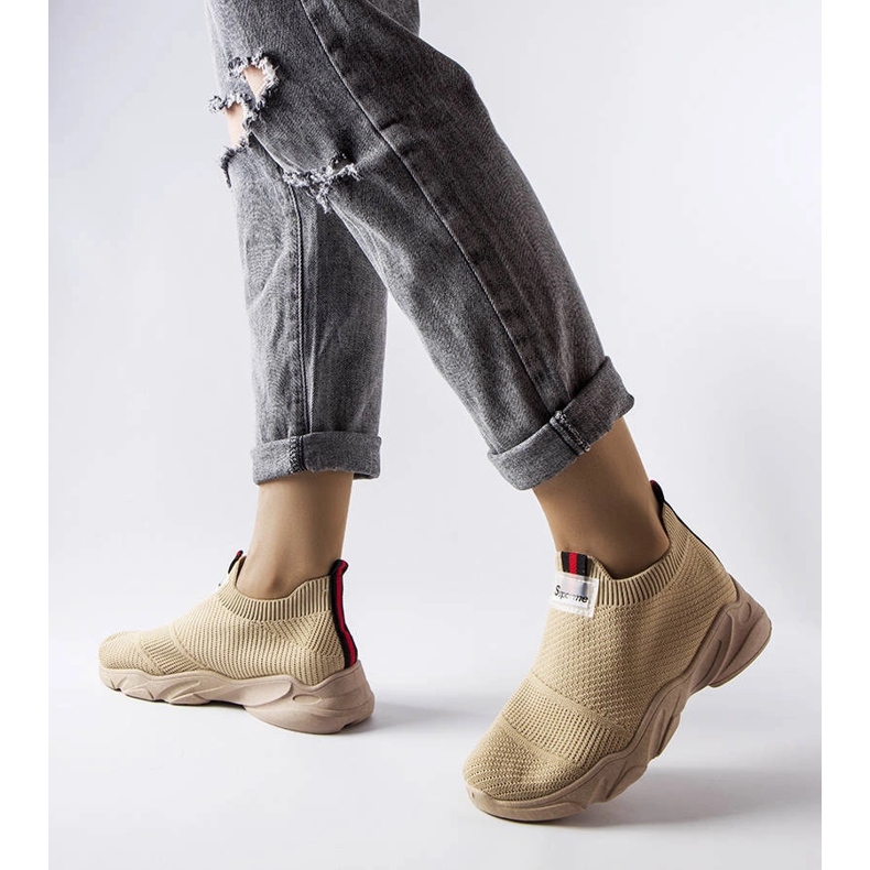 Zapatillas slip-on beige oscuro de Greco 1