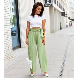 Chanclas doradas sobre pasador con circonitas Ortensio dorado 1