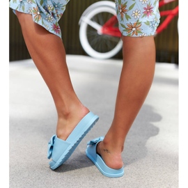 Chanclas azules con lazo de Servigliano 3