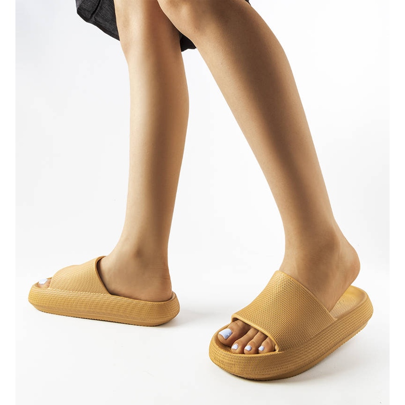 Chanclas de goma marrones de Porto marrón 2