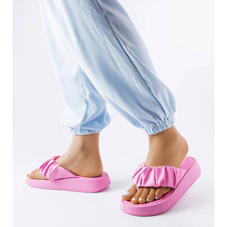 Chanclas rosa volantes 2
