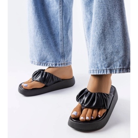 Chanclas negras con fruncido negro 1