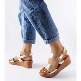 Sandalias de cuña doradas de Pogibonsi dorado 1