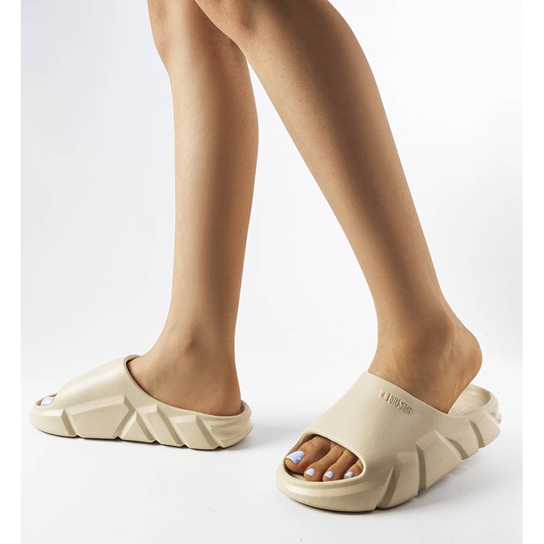 Pantuflas Big Star beige LL274593 2