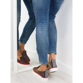 Slip-on iridiscente con tira en el talón W-3004 Rojo 3