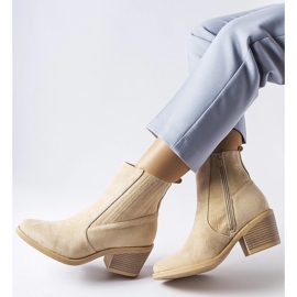 Botines beige de ante ecológico con tacón bajo Sovere 1