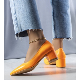 Zapatos de tacón naranjas de Gail 2