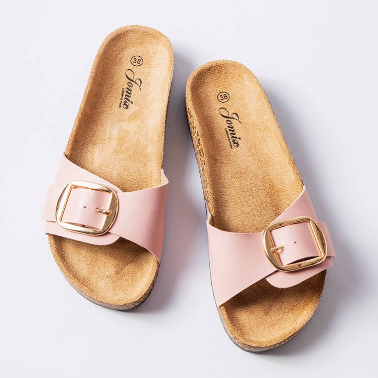 BM Chanclas rosas con hebilla de Benoit rosado 1 BM Chanclas rosas con hebilla de Benoit rosado 1