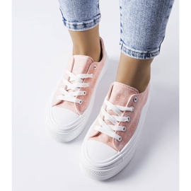 Zapatillas rosas con plataforma de Bélair. rosado 2