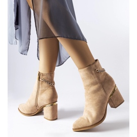 Botines beige de Hiney 1 Botines beige de Hiney 1