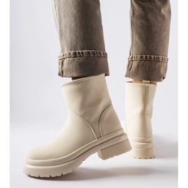 Inna Botines Clotilde con aislamiento de goma beige 1 Inna Botines Clotilde con aislamiento de goma beige 1