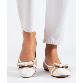 Bailarinas de mujer blancas y beige de Shelovet 1