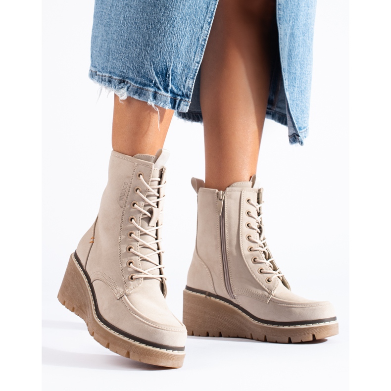 Goodin Botas cuña con cordones Shelovet beige 1