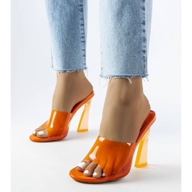 Chanclas transparentes naranjas de Clichy 1